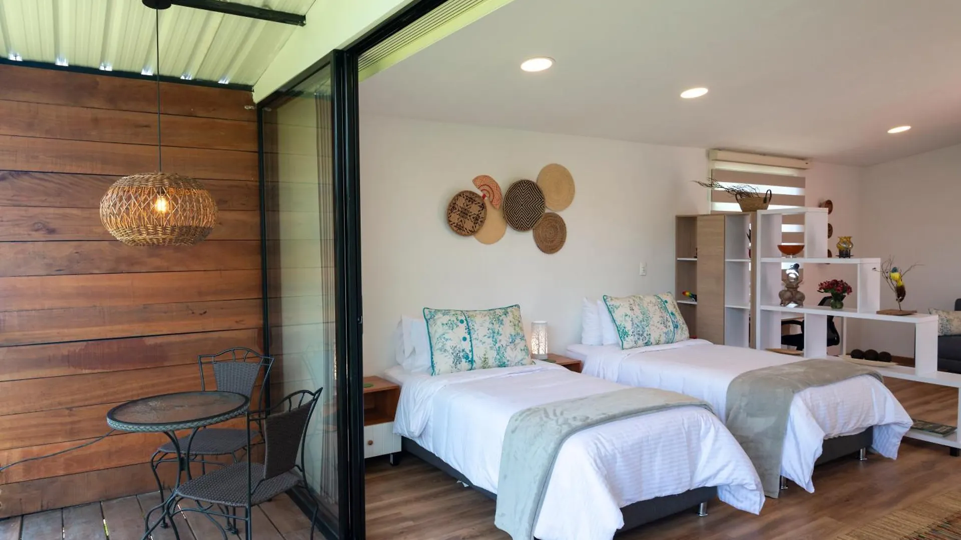 San Felipe Lodge. Birding And Wellness Cali Colombia